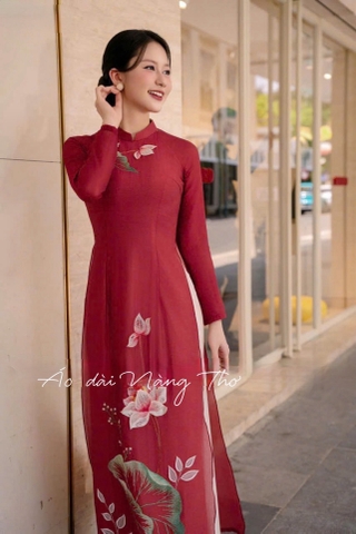 Áo Dài Truyền Thống Lụa Thêu Hoa Sen Sang Trọng