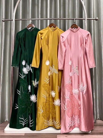Áo Dài Bà Sui Lụa Cao Cấp Đính Họa Tiết Sen Sang Trọng