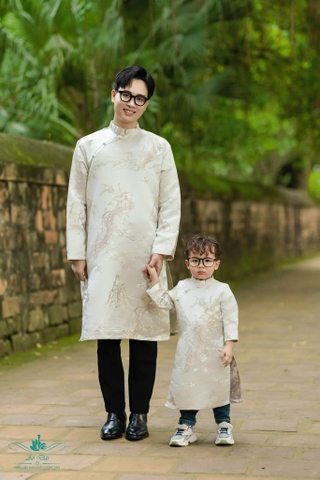 Áo Dài Ba Và Bé Trai Hot Trend