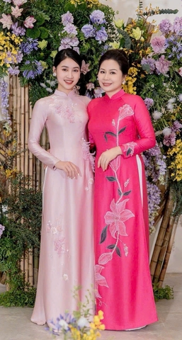 Áo Dài Bà Sui Lụa Cao Cấp Thêu Họa Tiết Sang Trọng