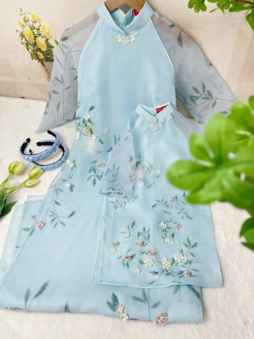 Áo Dài Mẹ Bé Lụa 3D Trẻ Trung